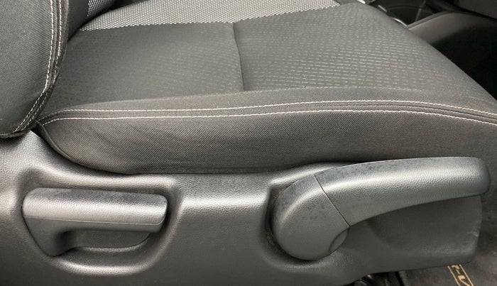 2018 Honda WR-V 1.2 i-VTEC VX MT, Petrol, Manual, 23,491 km, Driver Side Adjustment Panel