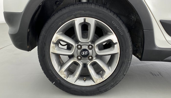 2016 Hyundai i20 Active 1.2 SX, Petrol, Manual, 65,235 km, Right Rear Wheel