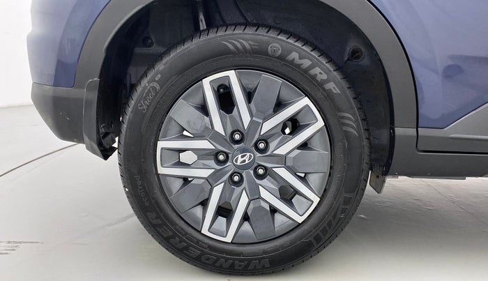 2022 Hyundai VENUE 1.0L Turbo GDI SX MT, Petrol, Manual, 13,710 km, Right Rear Wheel