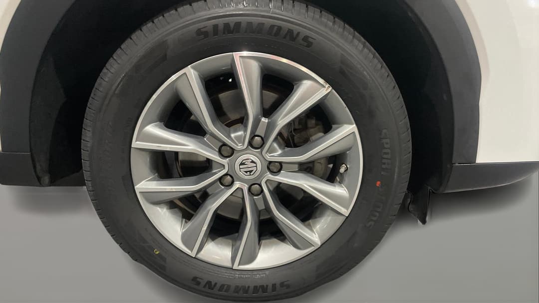 2022 MG HS Core, Automatic, 68670 km, Right Front Wheel