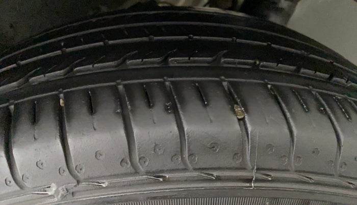 2021 Tata NEXON XZ 1.2, Petrol, Manual, 17,657 km, Left Rear Tyre Tread