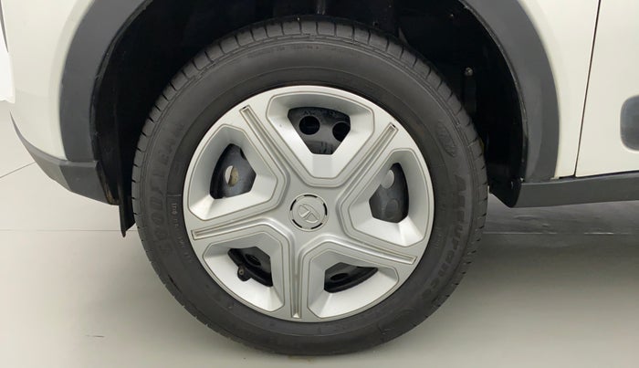 2021 Tata NEXON XZ 1.2, Petrol, Manual, 17,657 km, Left Front Wheel