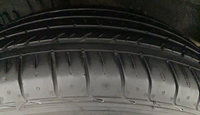 2021 Tata NEXON XZ 1.2, Petrol, Manual, 17,852 km, Right Front Tyre Tread
