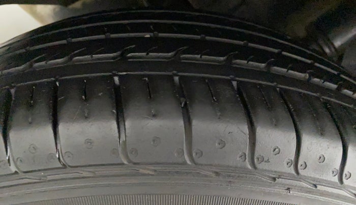 2021 Tata NEXON XZ 1.2, Petrol, Manual, 17,657 km, Left Front Tyre Tread