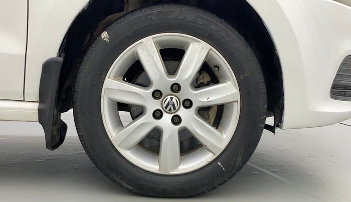 2015 Volkswagen Polo TRENDLINE 1.2L PETROL, Petrol, Manual, 29,771 km, Right Front Wheel