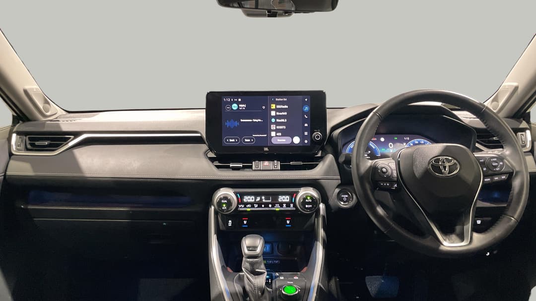 2024 Toyota RAV4 Cruiser (AWD) Hybrid, Automatic, 32935 km, Dashboard View
