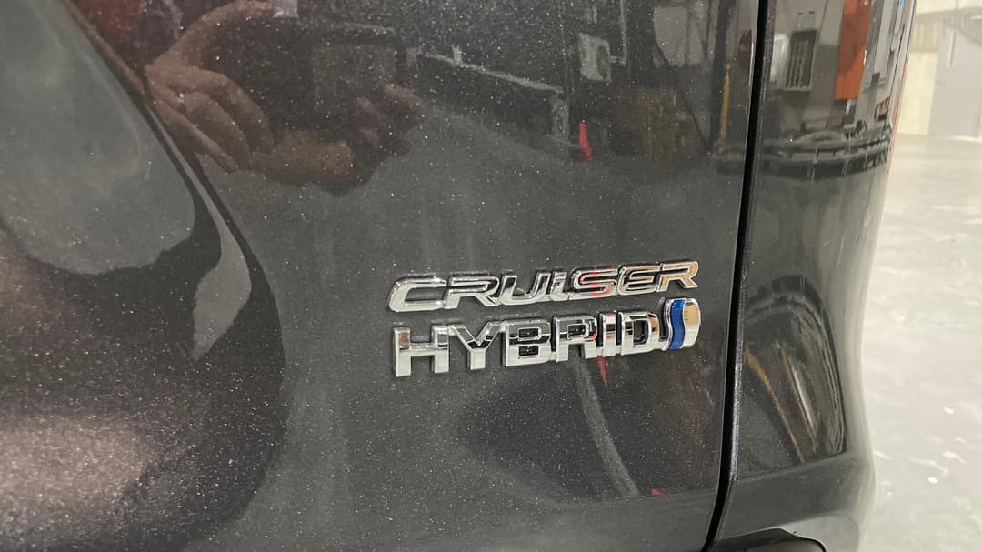 2024 Toyota RAV4 Cruiser (AWD) Hybrid, Automatic, 32935 km, Badge (Boot Right Side)