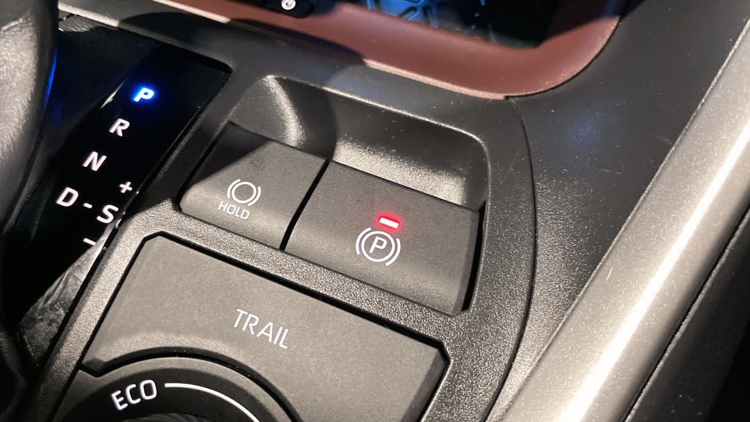 2024 Toyota RAV4 Cruiser (AWD) Hybrid, Automatic, 32935 km, Handbrake