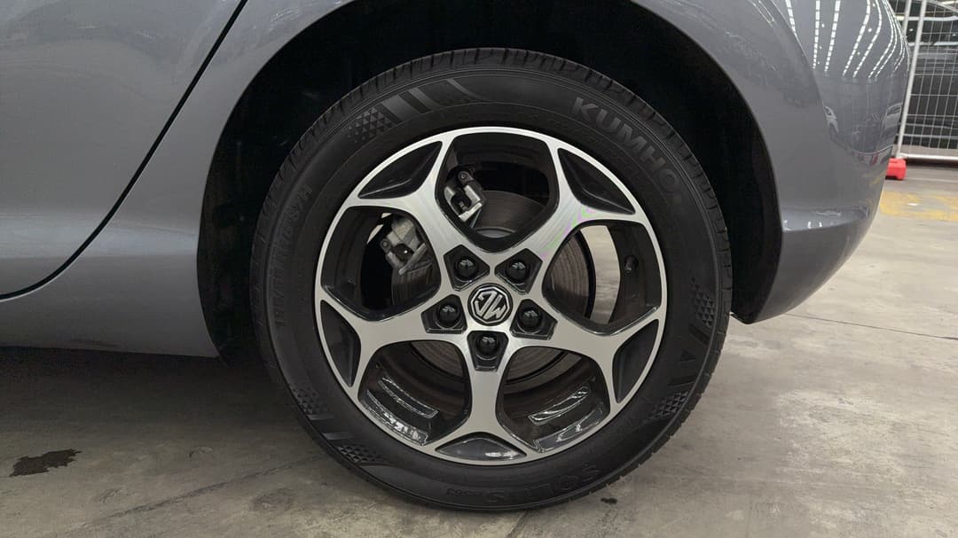 2025 MG Mg3 Essence, Automatic, 5481 km, Left Rear Wheel