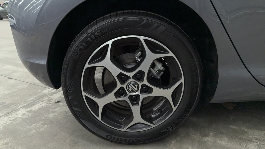 2025 MG Mg3 Essence, Automatic, 5481 km, Right Rear Wheel