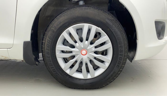2014 Maruti Swift VDI, Diesel, Manual, 1,22,591 km, Right Front Tyre
