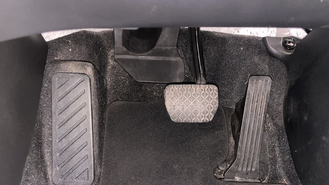2021 Mazda CX-8 Touring (FWD), Automatic, 85188 km, Pedals and Footmat