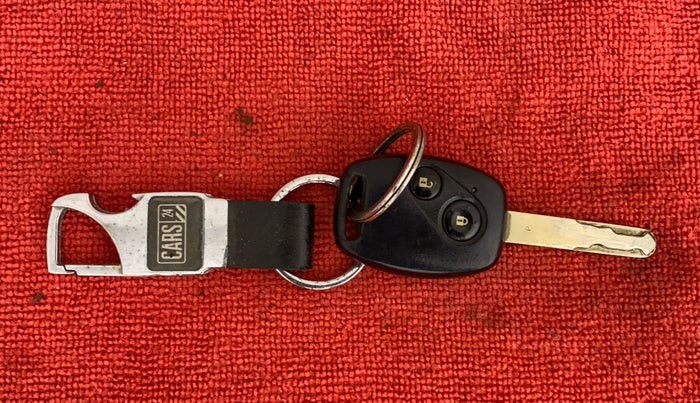 2014 Honda Brio VX AT, Petrol, Automatic, 56,489 km, Key Close Up