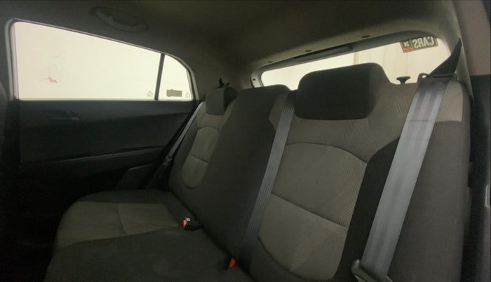 2018 Hyundai Creta E PLUS 1.6 PETROL, Petrol, Manual, 50,924 km, Right Side Rear Door Cabin