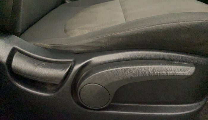 2018 Hyundai Creta E PLUS 1.6 PETROL, Petrol, Manual, 50,924 km, Driver Side Adjustment Panel