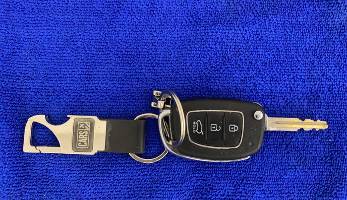 2018 Hyundai Creta E PLUS 1.6 PETROL, Petrol, Manual, 50,924 km, Key Close Up
