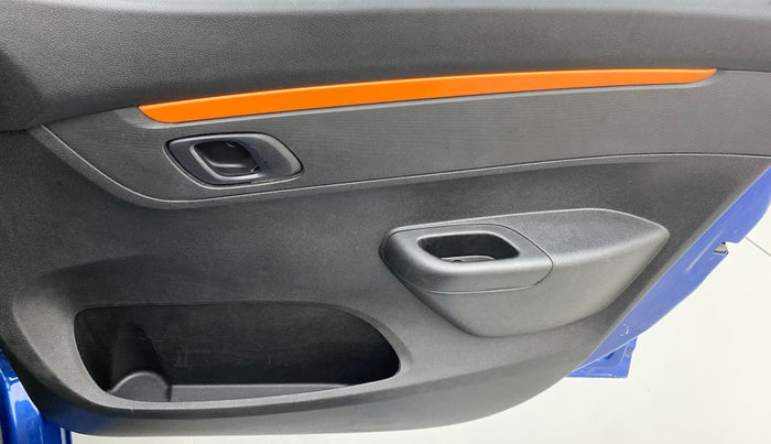 2017 Renault Kwid CLIMBER 1.0, Petrol, Manual, 44,103 km, Driver Side Door Panels Control
