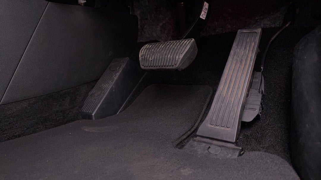 2015 Kia Sportage Sli (FWD), Automatic, 123394 km, Pedals and Footmat