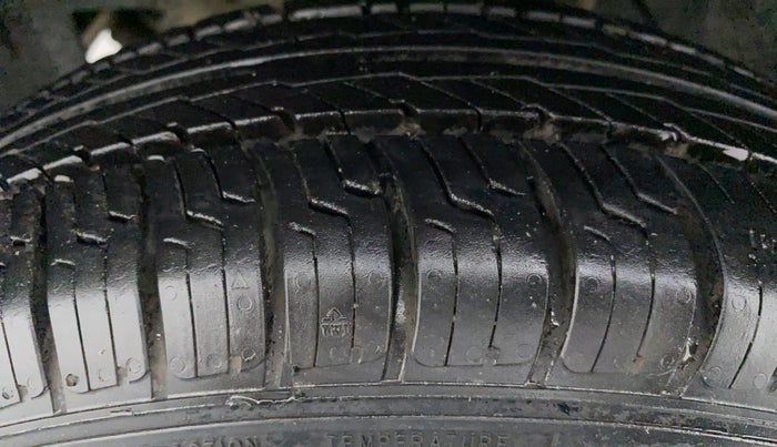 2018 Datsun Go T, Petrol, Manual, 65,622 km, Left Front Tyre Tread