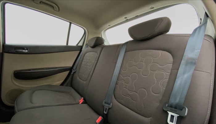 2009 Hyundai i20 MAGNA 1.2 VTVT, Petrol, Manual, 21,779 km, Right Side Rear Door Cabin