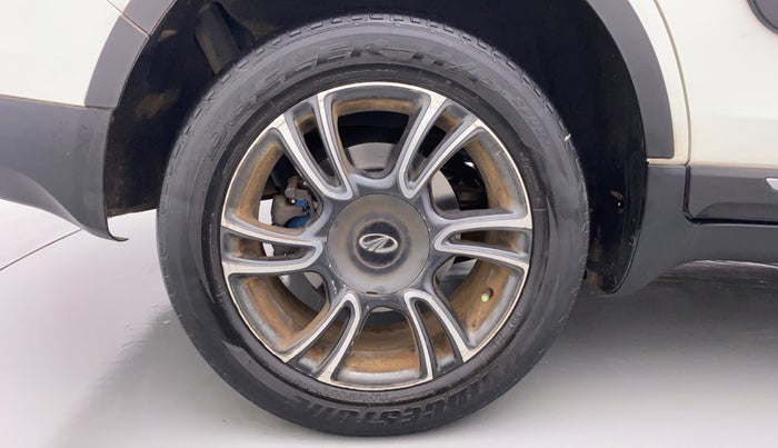 2021 Mahindra MARAZZO M 6 + 8 STR, Diesel, Manual, 47,117 km, Right Rear Wheel