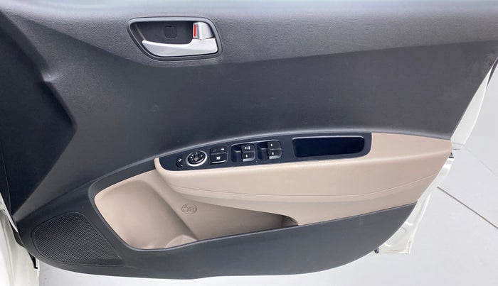 2016 Hyundai Grand i10 1.2 ASTA (O) AT, Petrol, Automatic, 73,494 km, Driver Side Door Panels Control