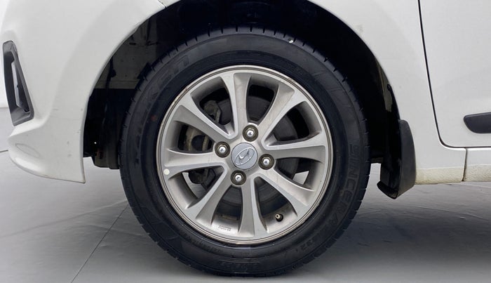 2016 Hyundai Grand i10 1.2 ASTA (O) AT, Petrol, Automatic, 73,494 km, Left Front Wheel