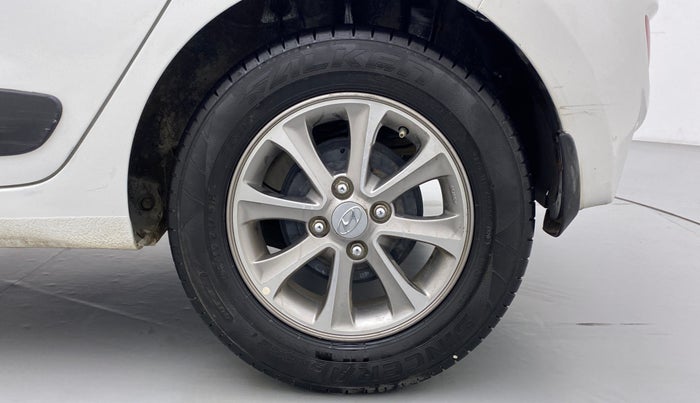 2016 Hyundai Grand i10 1.2 ASTA (O) AT, Petrol, Automatic, 73,494 km, Left Rear Wheel