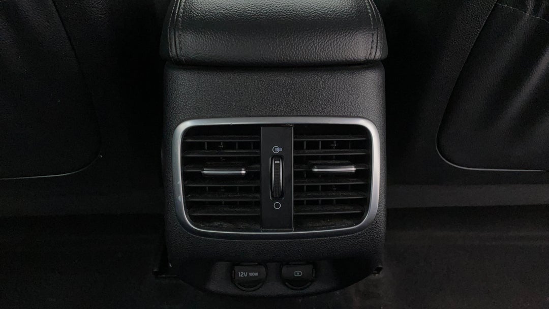Rear A/C Vent