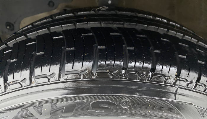 2018 Mahindra KUV 100 NXT K2 6 STR, Petrol, Manual, 36,494 km, Left Front Tyre Tread