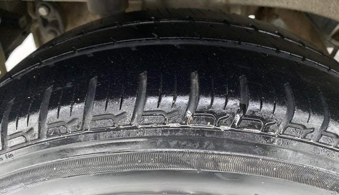 2018 Mahindra KUV 100 NXT K2 6 STR, Petrol, Manual, 36,494 km, Right Rear Tyre Tread