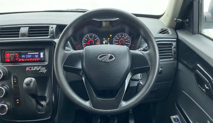 2018 Mahindra KUV 100 NXT K2 6 STR, Petrol, Manual, 36,494 km, Steering Wheel Close Up