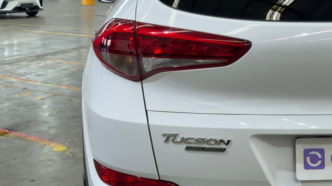 2017 Hyundai Tucson Highlander R-series (AWD), Automatic, 142408 km, Badge (Boot Left Side)