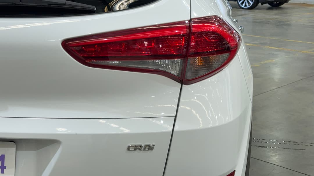2017 Hyundai Tucson Highlander R-series (AWD), Automatic, 142408 km, Badge (Boot Right Side)