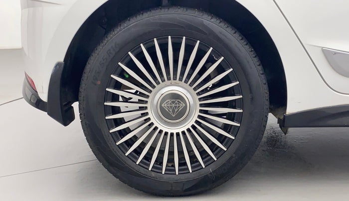 2022 Hyundai NEW I20 ASTA (O) 1.0 TURBO GDI DCT, Petrol, Automatic, 33,559 km, Right Rear Wheel