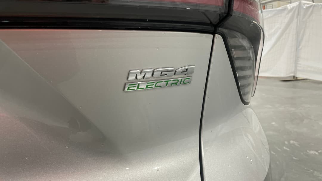 2023 MG Mg4 Essence 64, Automatic, 26453 km, Badge (Boot Right Side)
