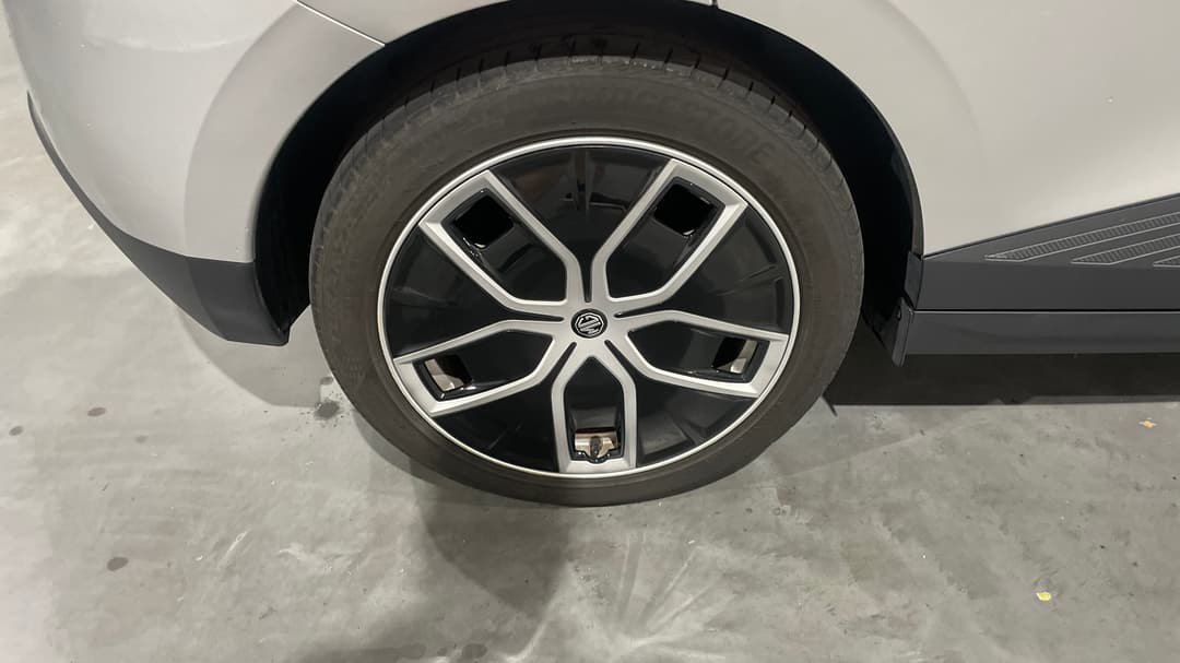 2023 MG Mg4 Essence 64, Automatic, 26453 km, Right Rear Wheel