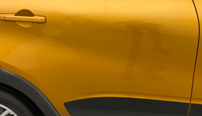 2019 Renault TRIBER RXL MT, Petrol, Manual, 49,829 km, Right rear door - Slightly dented