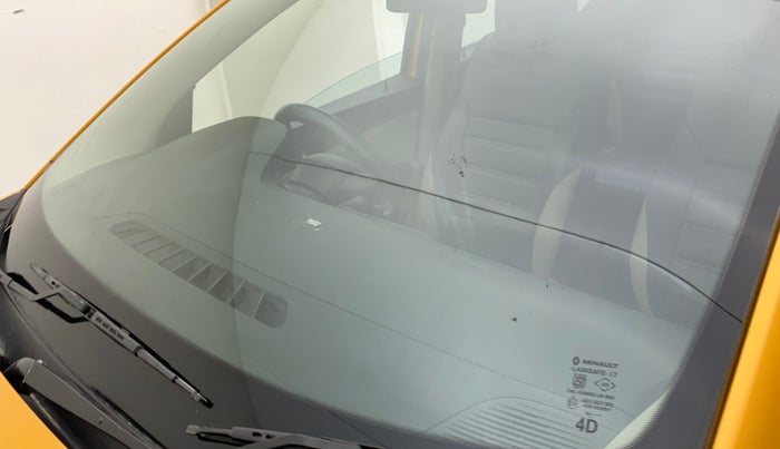 2019 Renault TRIBER RXL MT, Petrol, Manual, 49,829 km, Front windshield - Minor spot on windshield