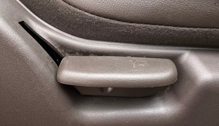 2013 Hyundai Santro Xing GL PLUS, Petrol, Manual, 6,111 km, Driver Side Adjustment Panel