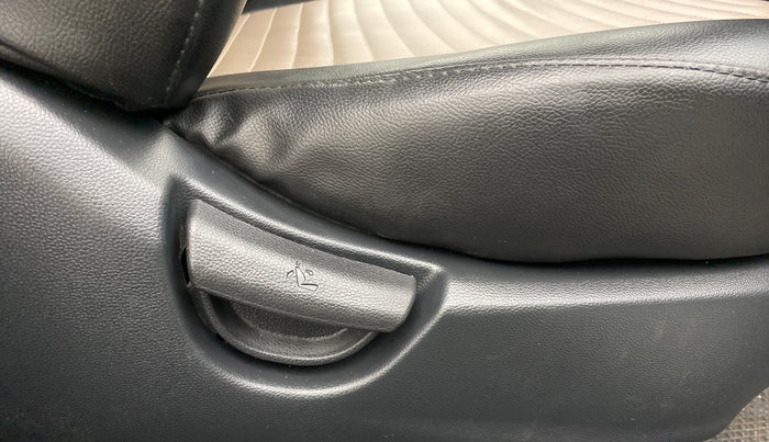 2015 Hyundai Grand i10 SPORTZ 1.2 KAPPA VTVT, Petrol, Manual, 15,490 km, Driver Side Adjustment Panel