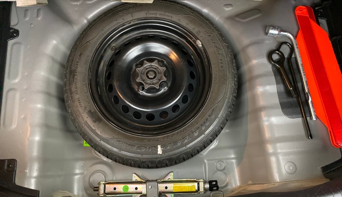2015 Hyundai Grand i10 SPORTZ 1.2 KAPPA VTVT, Petrol, Manual, 15,490 km, Spare Tyre