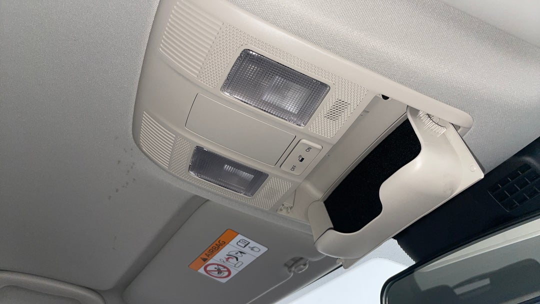 On-Roof Controls/Sunglass holder