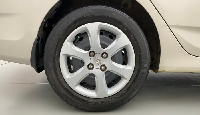 2013 Hyundai Verna FLUIDIC 1.4 CRDI, Diesel, Manual, 79,466 km, Right Rear Wheel