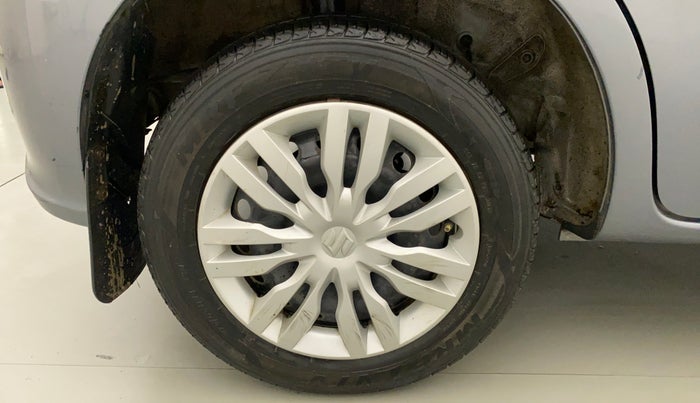 2017 Toyota Etios Liva V, Petrol, Manual, 50,456 km, Right Rear Wheel