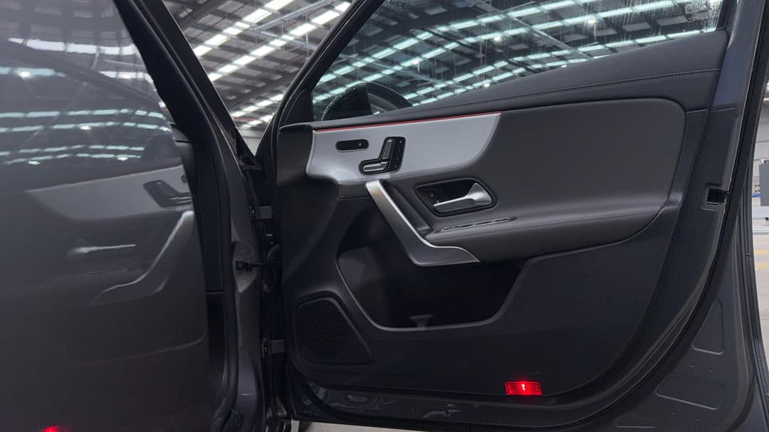 2021 Mercedes-benz A250 4matic, Automatic, 35766 km, Speaker View