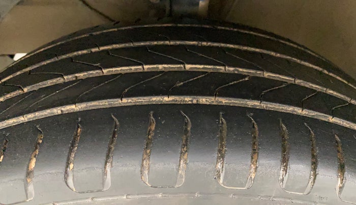 2018 Maruti Baleno ALPHA PETROL 1.2, Petrol, Manual, 84,430 km, Left Front Tyre Tread
