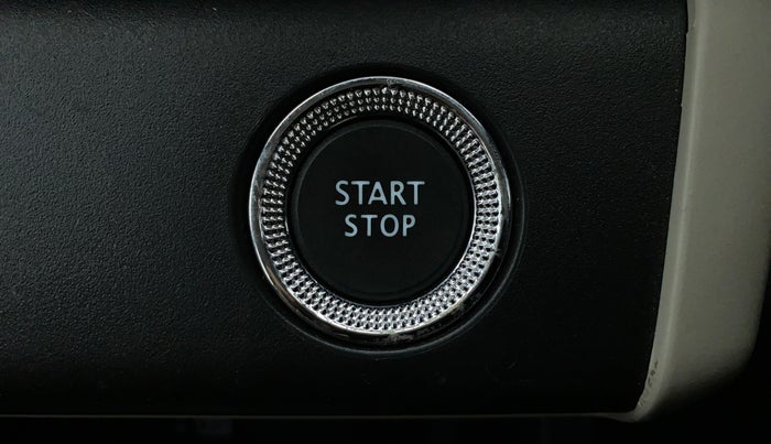 2022 Renault TRIBER 1.0 RXZ, Petrol, Manual, 4,705 km, Keyless Start/ Stop Button