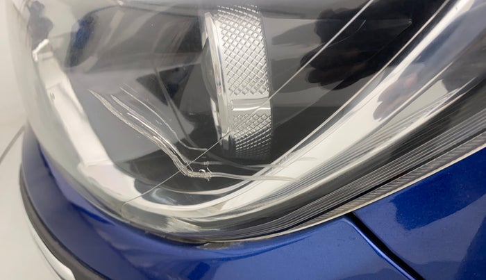 2019 Renault TRIBER 1.0 RXZ, Petrol, Manual, 33,570 km, Left headlight - Minor scratches