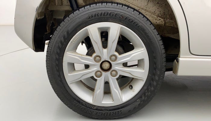 2013 Maruti Wagon R Stingray VXI, Petrol, Manual, 44,439 km, Right Rear Wheel